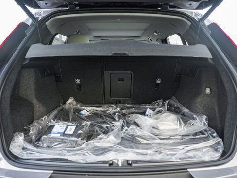 New 2026 Volvo XC40 B4 Plus w/ Protection Package Premier image 9