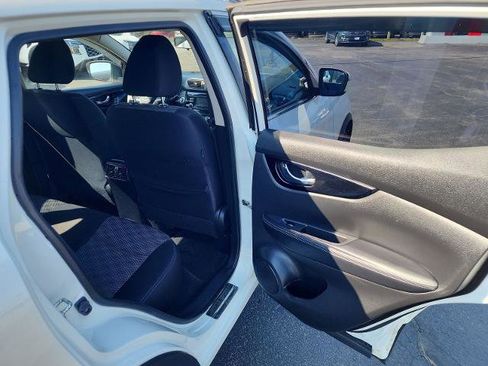 Certified 2017 Nissan Rogue Sport SV w/ SV All-Weather Package image 28