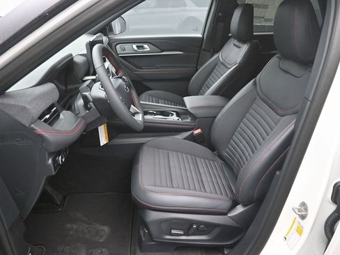New 2026 Ford Explorer ST-Line RWD image 18