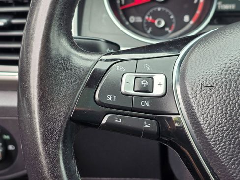 Used 2018 Volkswagen Atlas SEL FWD image 30