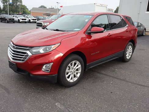 Used 2019 Chevrolet Equinox LT AWD/4WD image 2