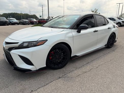 Used 2022 Toyota Camry TRD w/ TRD Package w/JBL Audio FWD image 3
