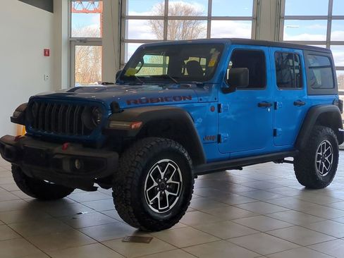 Used 2025 Jeep Wrangler Unlimited Rubicon image 8