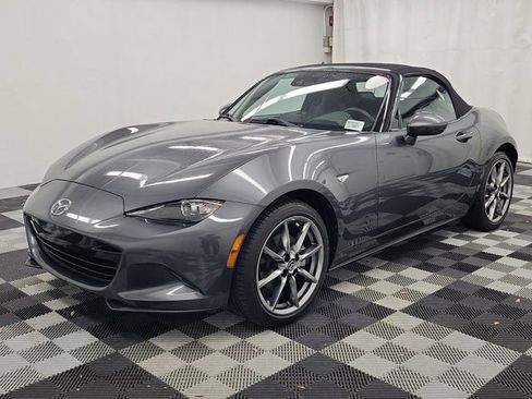 Used 2023 MAZDA MX-5 Miata Grand Touring image 3
