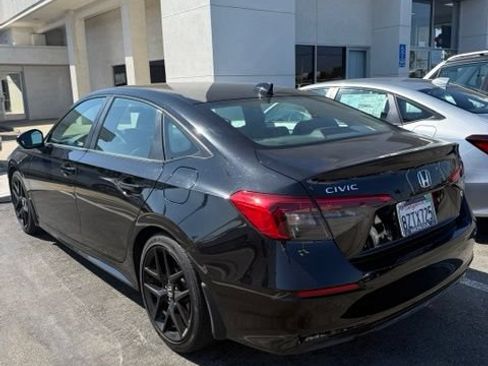Used 2022 Honda Civic Sport image 3