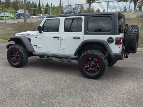 Used 2022 Jeep Wrangler Unlimited Rubicon w/ LED Lighting Group AWD/4WD image 4