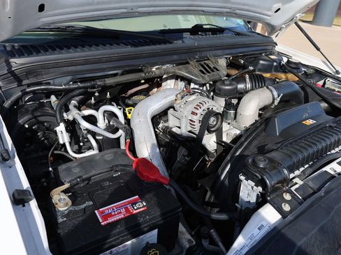 Used 2005 Ford Excursion Eddie Bauer image 46