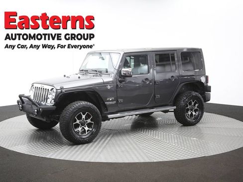 Used 2017 Jeep Wrangler Unlimited Sahara w/ Dual Top Group AWD/4WD image 57