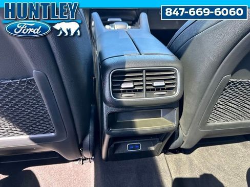 Used 2025 Mercedes-Benz GLE 350 4MATIC image 19