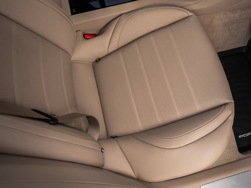 Certified 2026 Porsche Panamera RWD image 37
