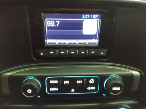 Used 2015 Chevrolet Silverado 1500 LT AWD/4WD image 25