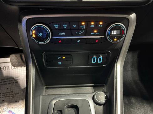Used 2021 Ford EcoSport SES AWD/4WD image 32