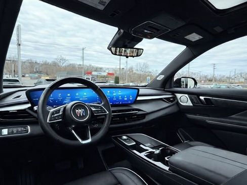 Used 2025 Buick Enclave Avenir w/ Super Cruise Package AWD/4WD image 28