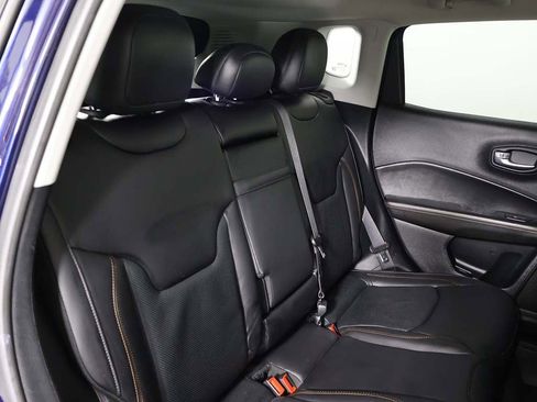 Used 2018 Jeep Compass Limited w/ Navigation Group image 27