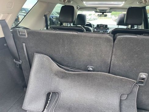 Used 2023 Nissan Pathfinder SL w/ SL Premium Package FWD image 19