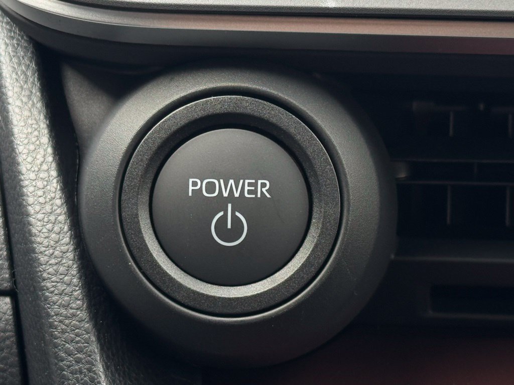 New 2026 Toyota Prius Plug-In Hybrid FWD image 25