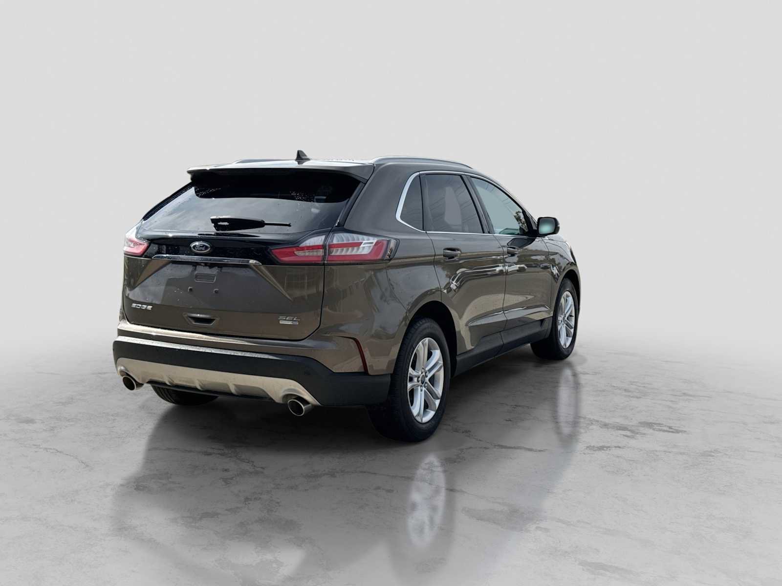 Used 2019 Ford Edge SEL w/ Equipment Group 201A AWD/4WD image 6