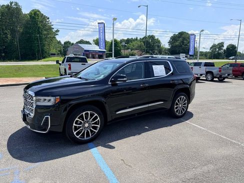 Used 2020 GMC Acadia Denali w/ Technology Package FWD image 2