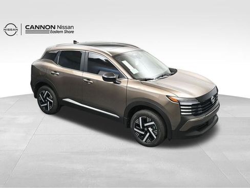 New 2026 Nissan Kicks SV w/ SV Premium Package FWD image 35