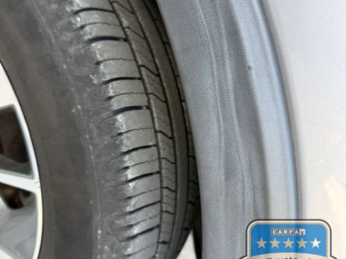 Certified 2018 Toyota RAV4 XLE w/ Convenience Package image 4