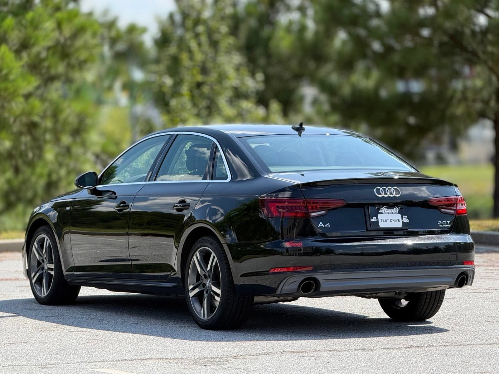 Used 2018 Audi A4 2.0T Premium Plus w/ Premium Plus Package AWD/4WD image 10