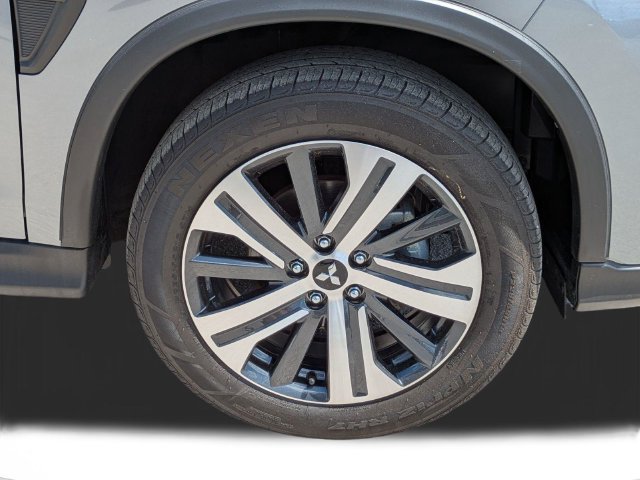 Used 2025 Mitsubishi Outlander Sport ES AWD/4WD image 11