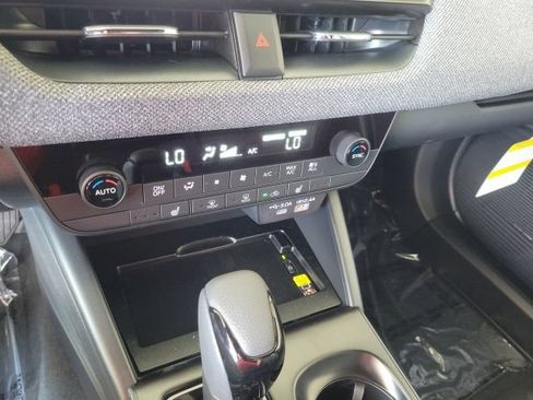 New 2026 Subaru Outback Limited AWD/4WD image 17