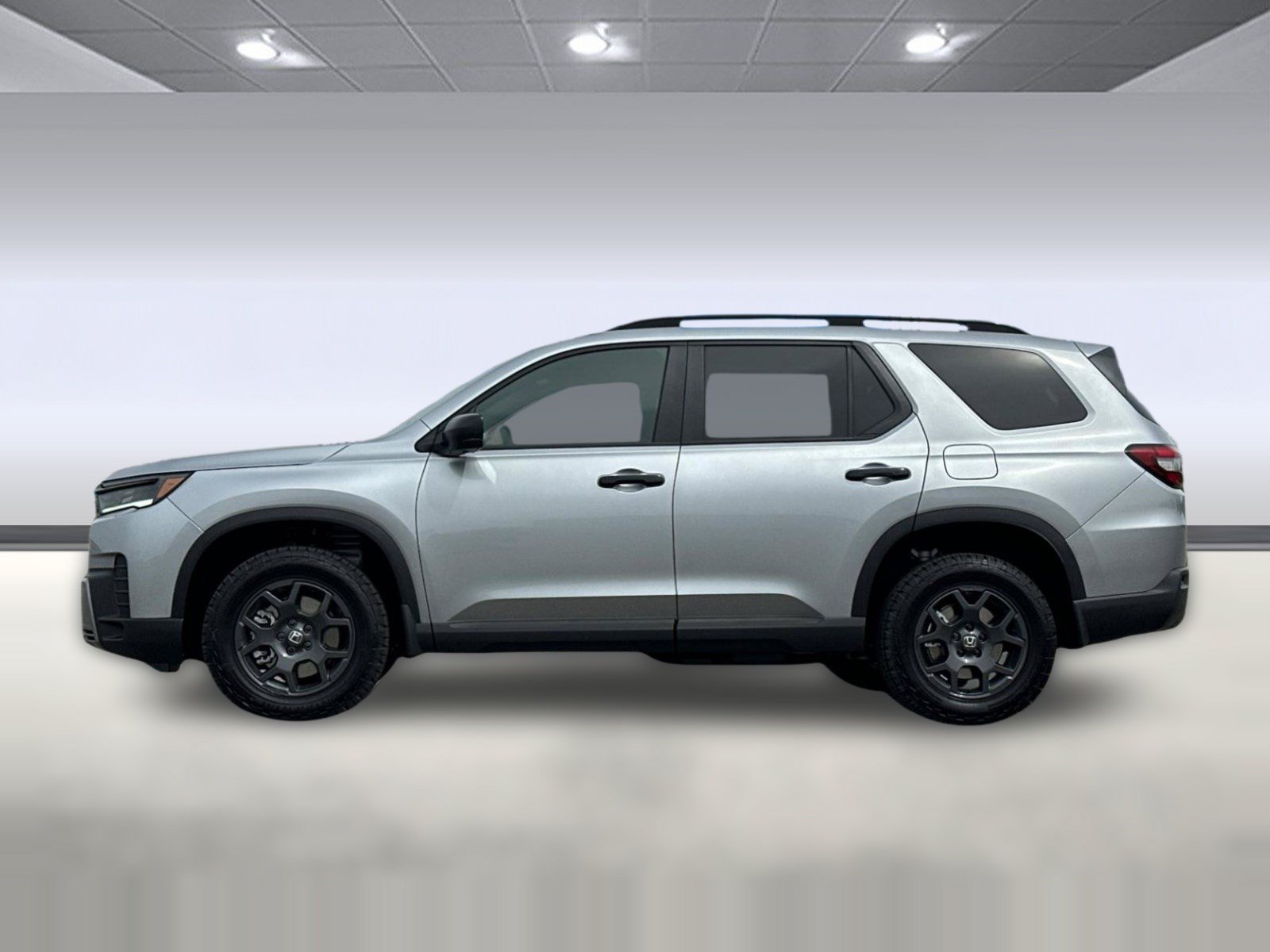 New 2026 Honda Pilot TrailSport image 2