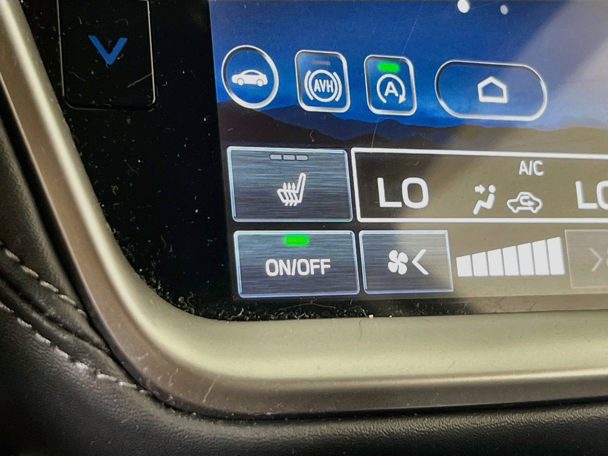 Used 2024 Subaru Outback Premium w/ Popular Package #1 AWD/4WD image 19