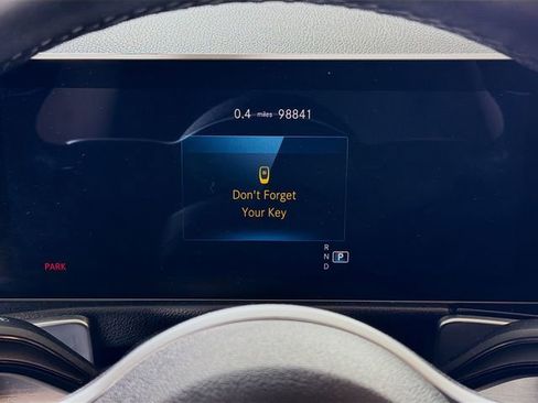 Used 2021 Mercedes-Benz GLB 250 4MATIC image 14