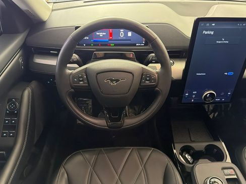 Used 2023 Ford Mustang Mach-E Select RWD image 31