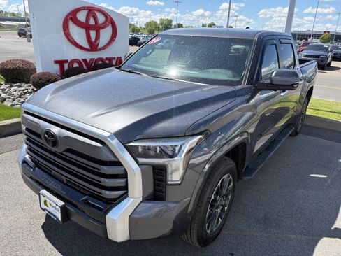 Used 2026 Toyota Tundra Limited AWD/4WD image 1
