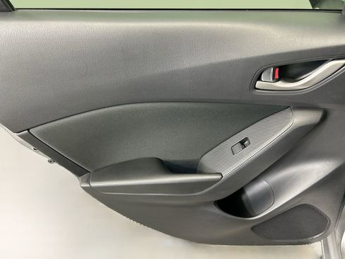Used 2016 MAZDA MAZDA3 i Touring image 24