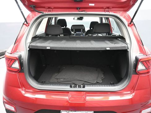 Certified 2023 Hyundai Venue SEL FWD image 22