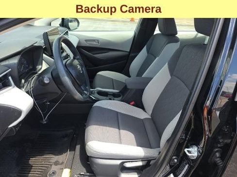 Used 2025 Toyota Corolla LE FWD image 10