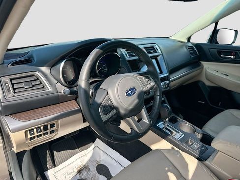 Used 2016 Subaru Legacy 2.5i Limited AWD/4WD image 9