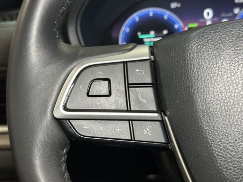 Used 2025 Toyota Grand Highlander AWD image 25