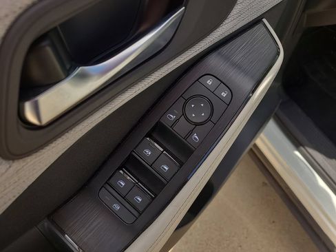 Certified 2023 Nissan Rogue SV FWD image 19