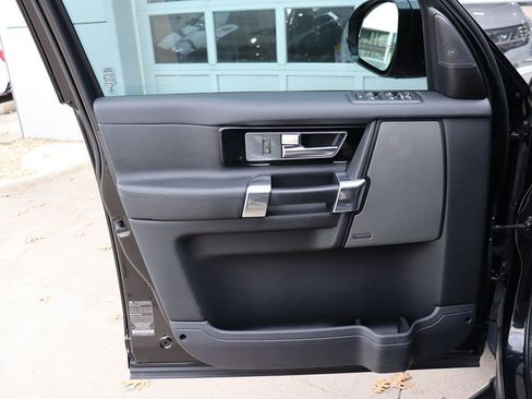 Used 2016 Land Rover LR4 HSE image 44