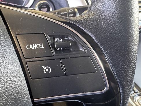 Used 2018 Mitsubishi Eclipse Cross SE image 29