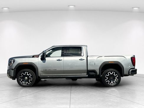 New 2026 GMC Sierra 2500 Denali w/ Technology Package AWD/4WD image 4