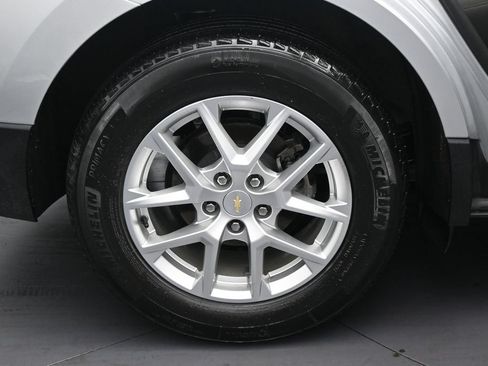 Used 2022 Chevrolet Equinox LT FWD image 10