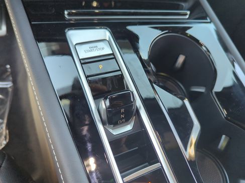 New 2026 Volkswagen Atlas Cross Sport SEL Premium R-Line image 15