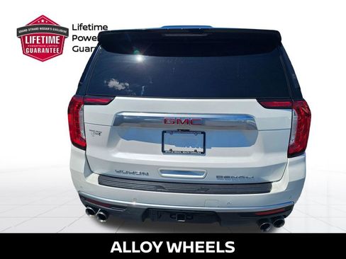 Used 2021 GMC Yukon Denali w/ Denali Premium Package AWD/4WD image 10