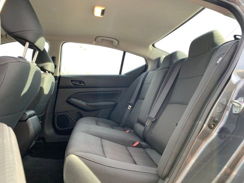 Used 2025 Nissan Altima 2.5 SV image 27