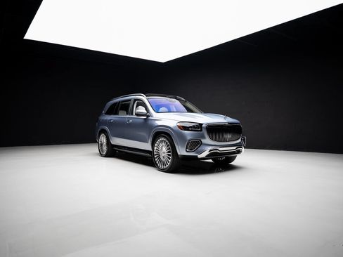 Used 2025 Mercedes-Benz Maybach GLS 600 4MATIC image 94