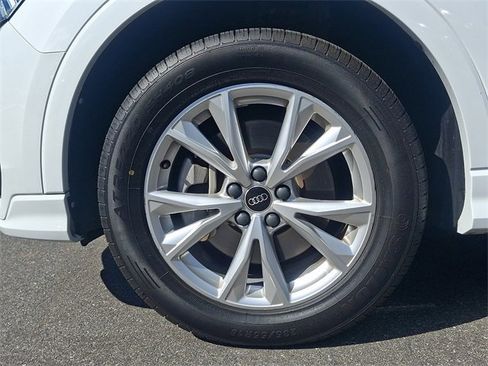 Used 2024 Audi Q3 2.0T Premium image 8