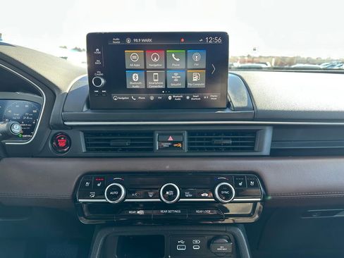 Used 2025 Honda Pilot Elite image 25