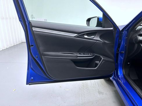 Used 2019 Honda Civic LX image 9