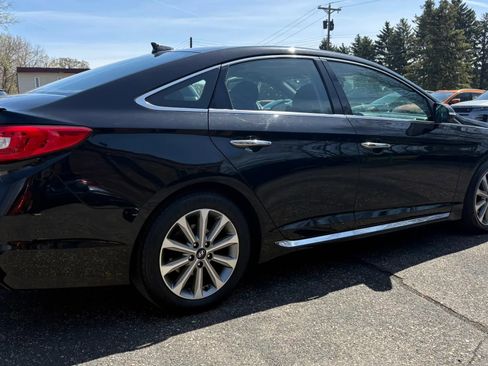 Used 2016 Hyundai Sonata Limited w/ Option Group 04 FWD image 10